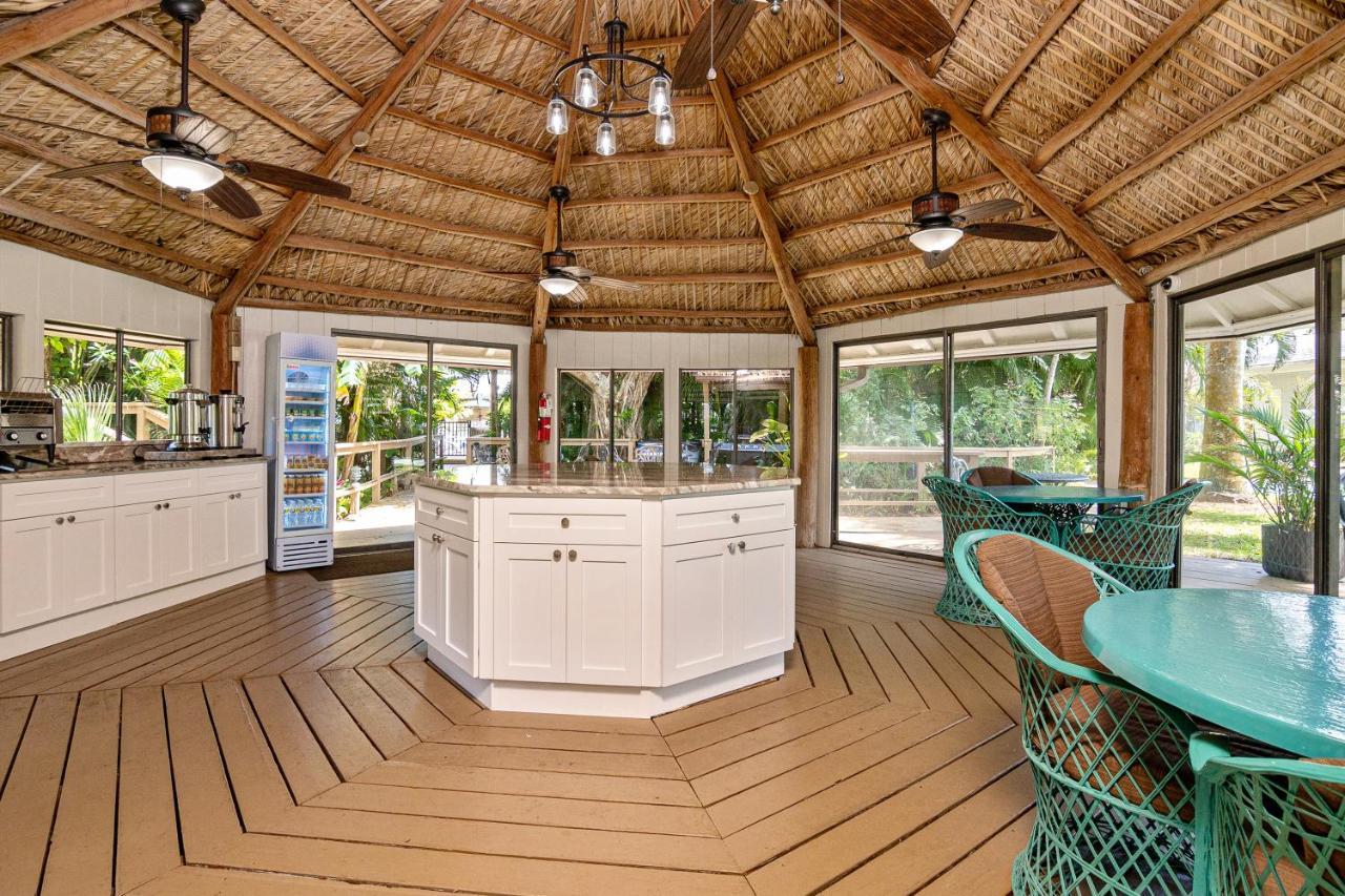 The Fairways Inn Of North Naples Buitenkant foto
