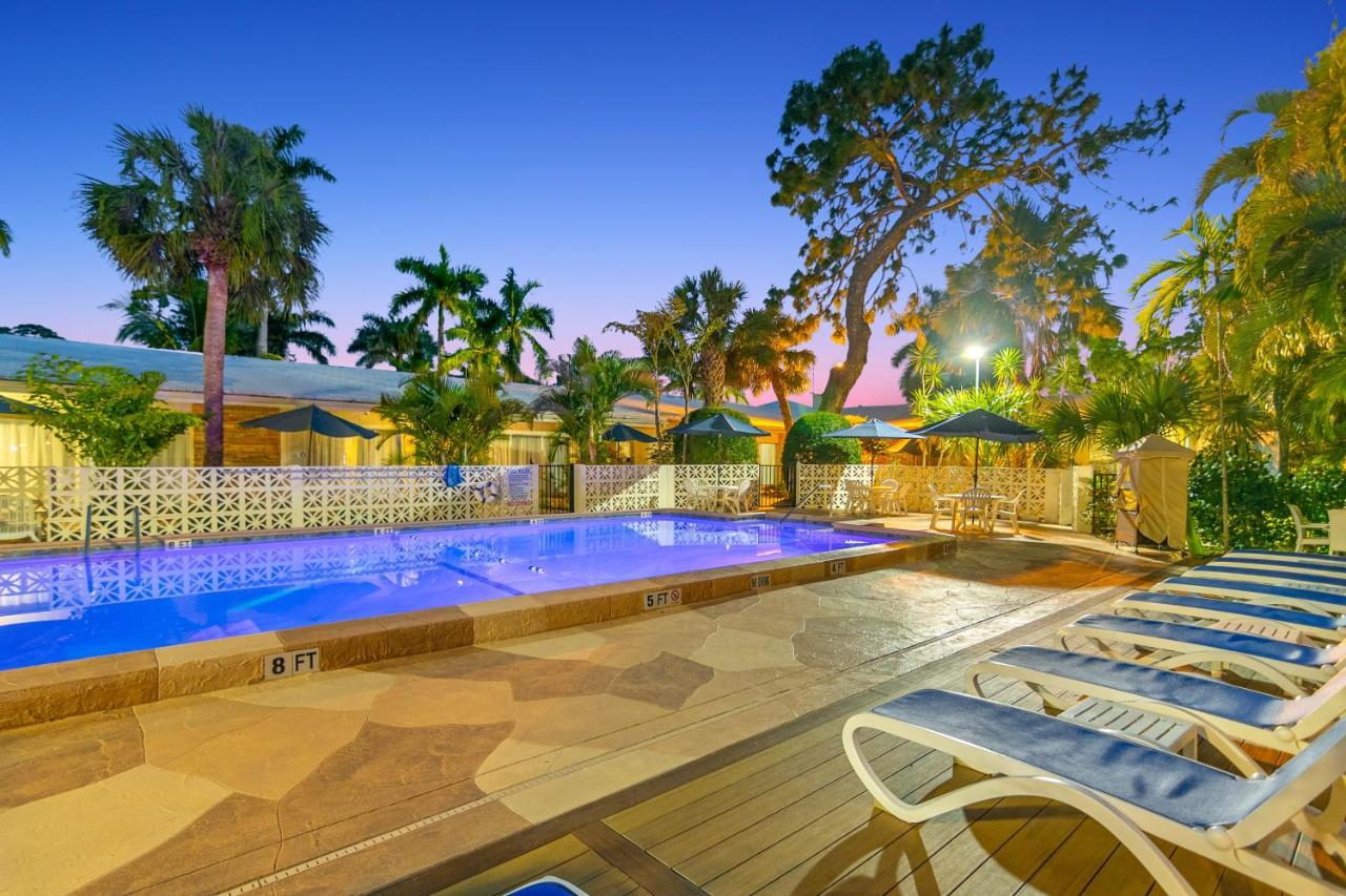 The Fairways Inn Of North Naples Buitenkant foto