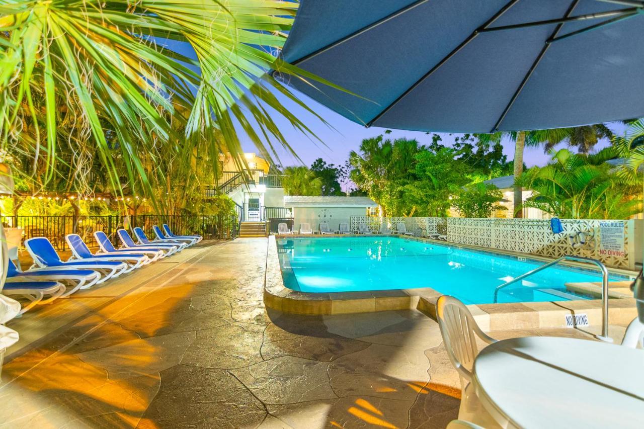 The Fairways Inn Of North Naples Buitenkant foto