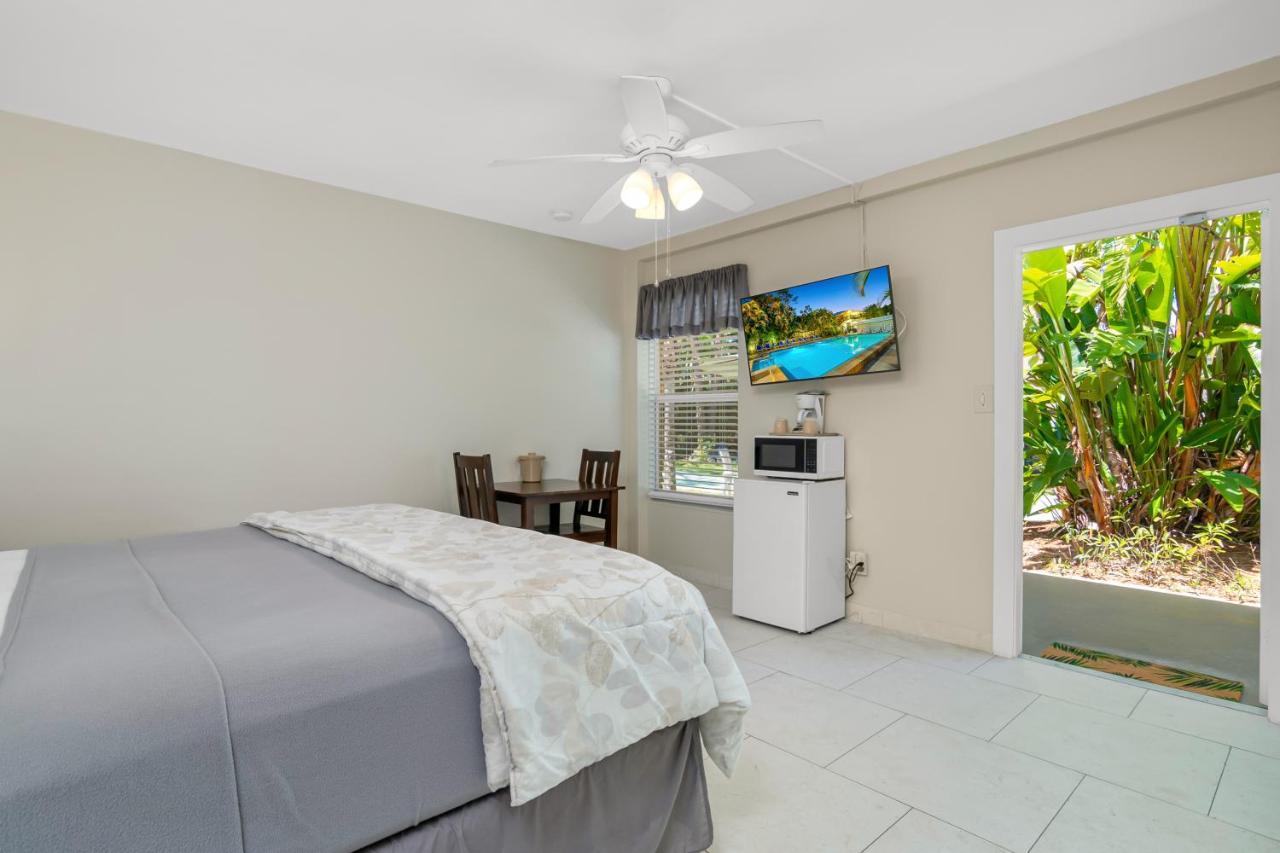 The Fairways Inn Of North Naples Buitenkant foto