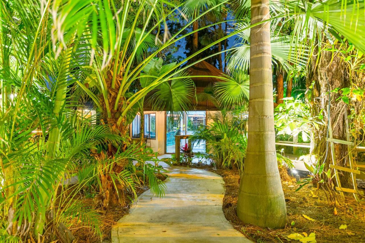 The Fairways Inn Of North Naples Buitenkant foto
