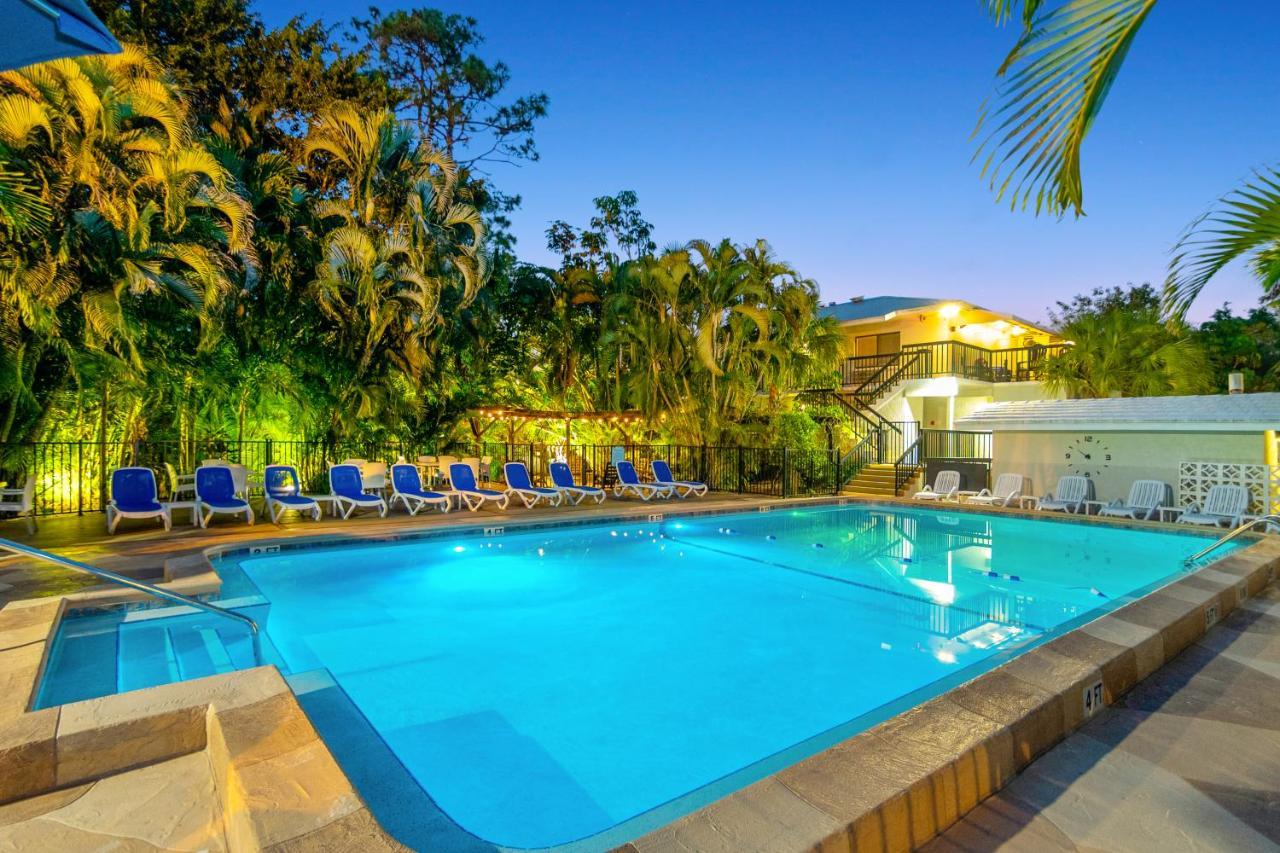 The Fairways Inn Of North Naples Buitenkant foto