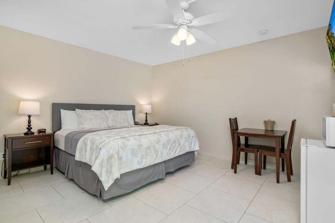 The Fairways Inn Of North Naples Buitenkant foto