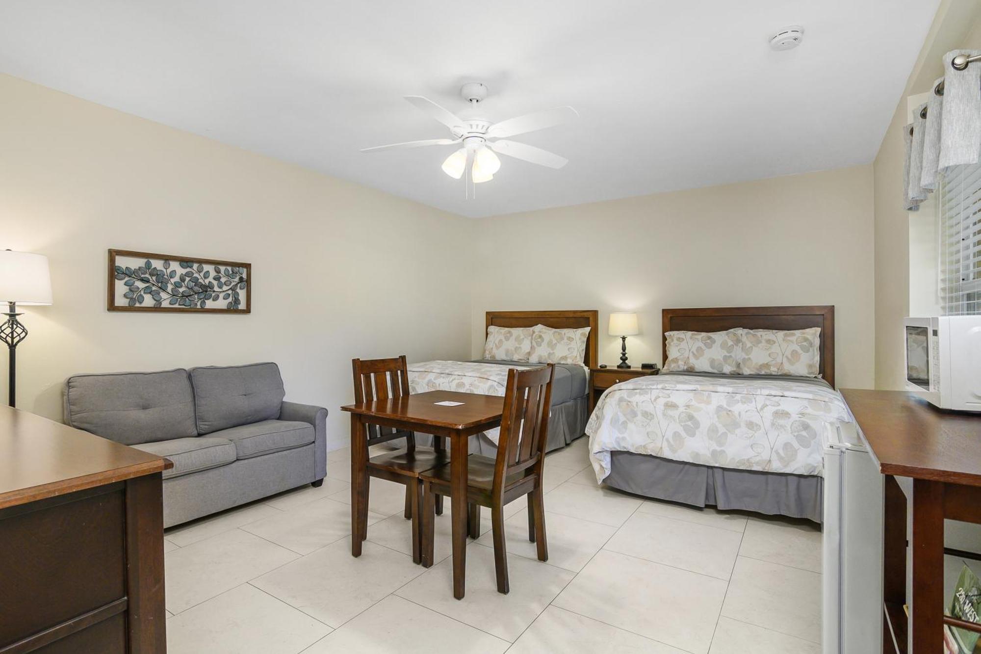 The Fairways Inn Of North Naples Buitenkant foto