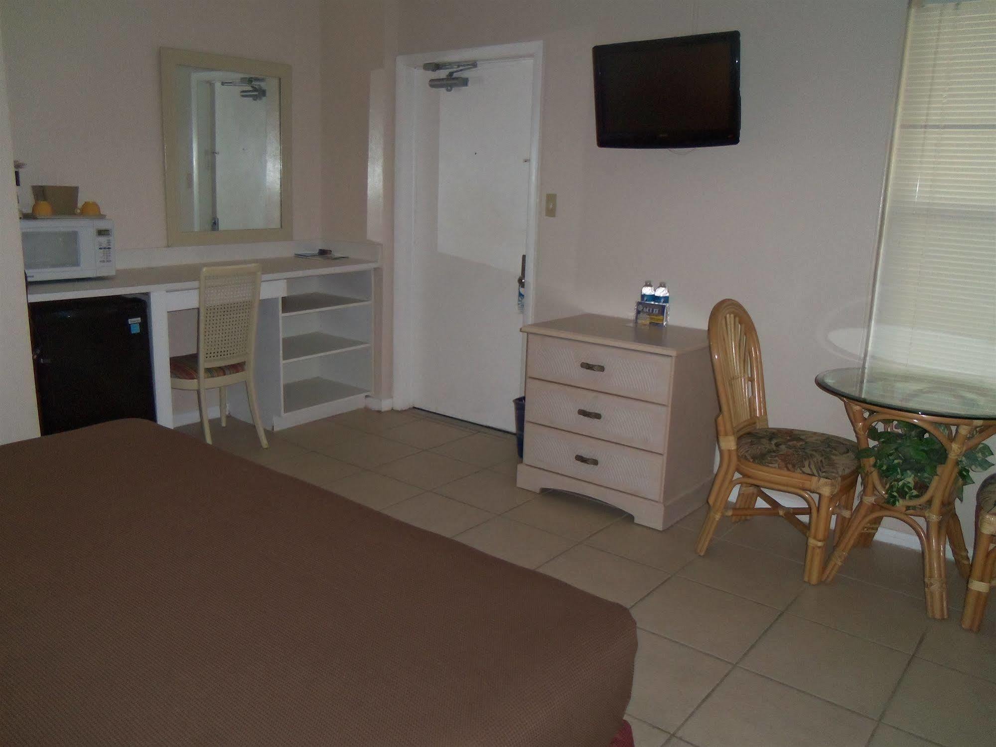 The Fairways Inn Of North Naples Buitenkant foto